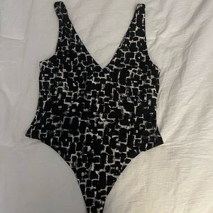Aritzia Babaton animal print bodysuit